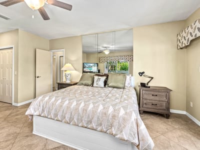 1320 Moonmist Dr Unit B11, Sarasota, FL