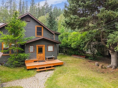 132 Rundle Crescent, A and B, Canmore, AB