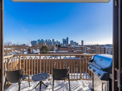 1 Strathgowan Ave suite 710, Toronto, ON