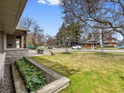 31 Ashwood Crescent, Toronto, ON