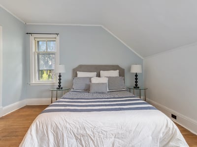 54 Wellington St, Lindsay, ON