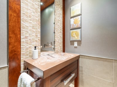 24 Glenview Ave, Toronto, ON