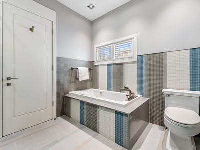 24 Glenview Ave, Toronto, ON