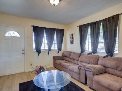 630 E Cook St, Santa Maria, CA