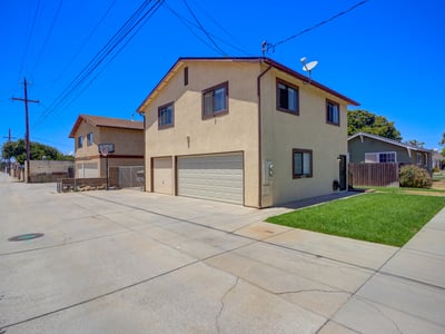 630 E Cook St, Santa Maria, CA