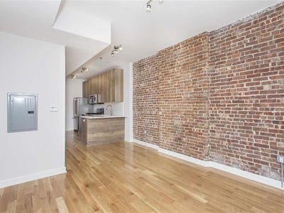 327 Adams St, Hoboken, NJ