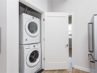327 Adams St, Hoboken, NJ