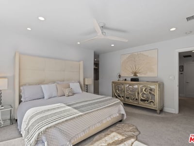 641 Walther Dr, Los Angeles, CA