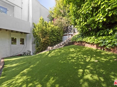 641 Walther Dr, Los Angeles, CA