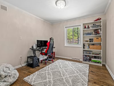 609 Lincoln Road, Bradford Woods, PA