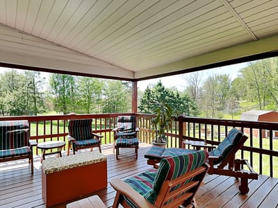 4216 Clendenning Road, Gibsonia, PA