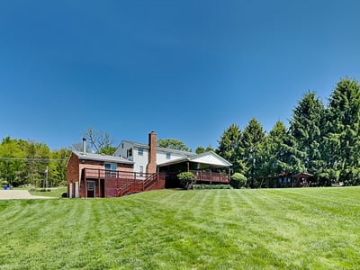 4216 Clendenning Road, Gibsonia, PA