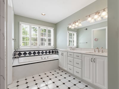 1830 Liberty Way, Valencia, PA