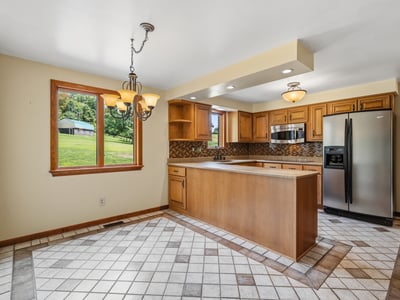 650 Phillis Road, Burgettstown, PA