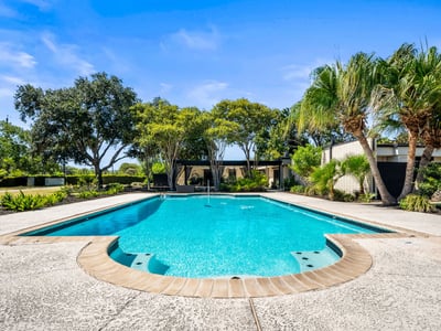 35 Hewit Dr, Corpus Christi, TX