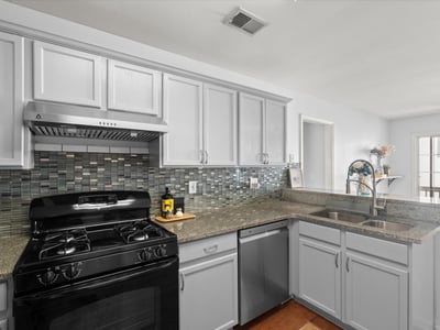 3231 Liberty Commons Drive, Kennesaw, GA