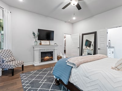 2823 N Whistle Post Dr, Fayetteville, AR