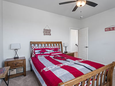 2823 N Whistle Post Dr, Fayetteville, AR
