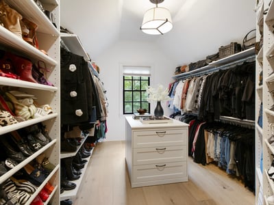 2975 Woodvale Court, Alpharetta, GA