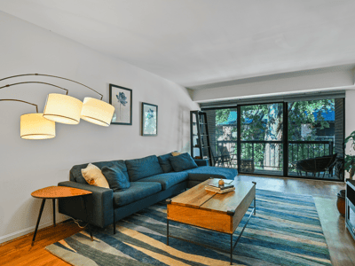 9700 Kingsbridge Drive, 202, Fairfax, VA