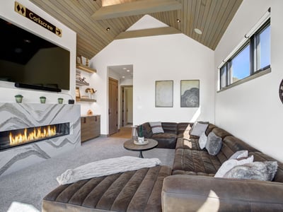 90 Corkscrew Dr, Breckenridge, CO