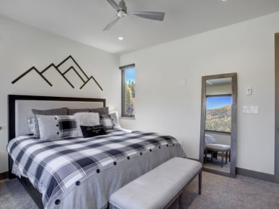 90 Corkscrew Dr, Breckenridge, CO