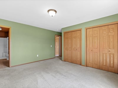 961 Spring Ct, West Bend, WI