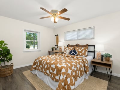 2505 E OshKosh Avenue, Anaheim, CA