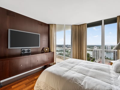 7000 Island Blvd PH-02, Aventura, FL