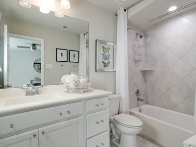 951 Smokethorn Trl, Richmond, TX
