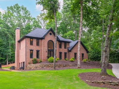 9460 Mistwater Close, Roswell, GA