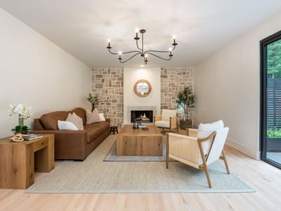 9460 Mistwater Close, Roswell, GA