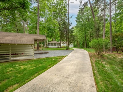 1800 Chestnut Lane, Matthews, NC
