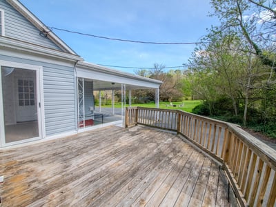 2667 White Chapel Road, Lively, VA