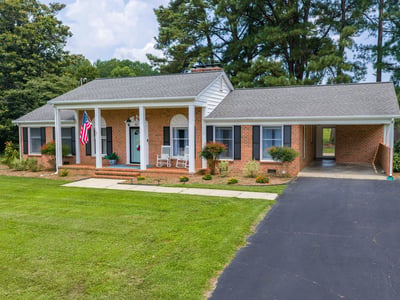 42 Venable Dr, Kilmarnock, VA