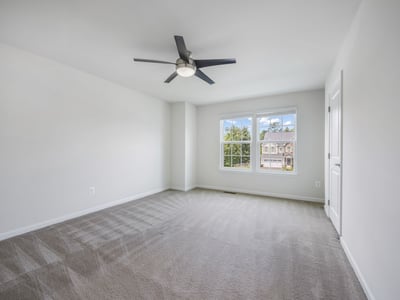 41833 Walden Knoll Ct, Aldie, VA