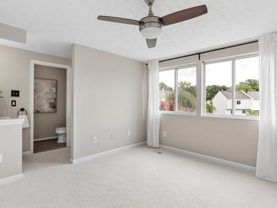 6033 Hydrangea Dr, Alexandria, VA
