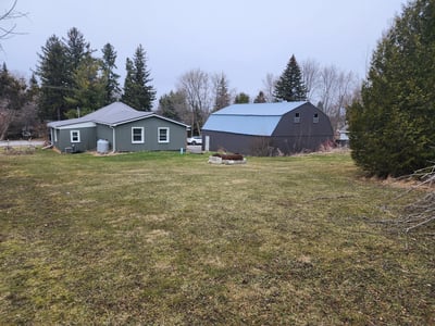2307 County Road 3, Carrying Place, ON