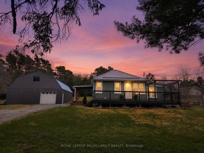 2307 County Road 3, Carrying Place, ON