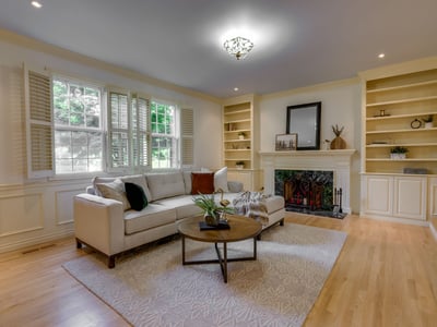 9025 NW Ash St., Portland, OR