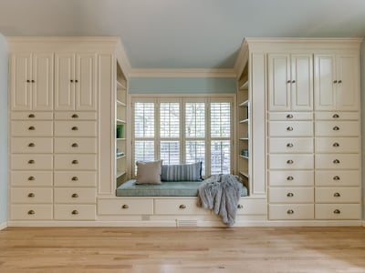9025 NW Ash St., Portland, OR