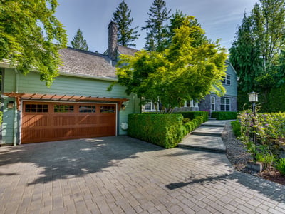9025 NW Ash St., Portland, OR