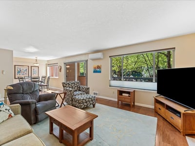 174 Oswego Summit, Lake Oswego, OR