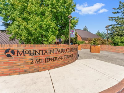 174 Oswego Summit, Lake Oswego, OR