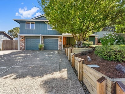6990 SW Heath Pl, Beaverton, OR
