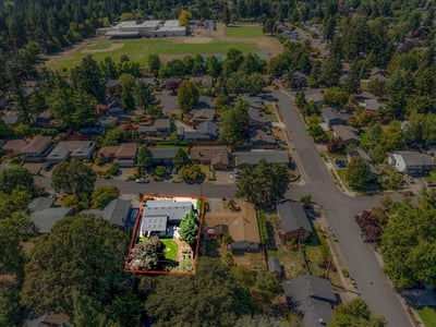 6990 SW Heath Pl, Beaverton, OR