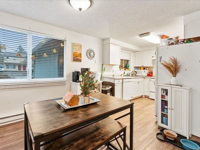 220/222 SE 3rd Ave, Canby, OR