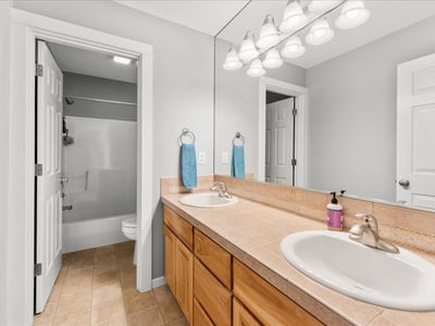 5396 SE Frances Ct, Hillsboro, OR