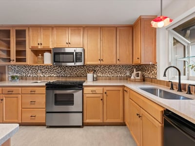 7070 SW Hyland Way, Beaverton, OR