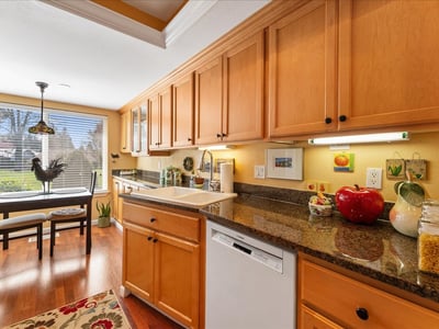 15930 SW Greens Way, Portland, OR